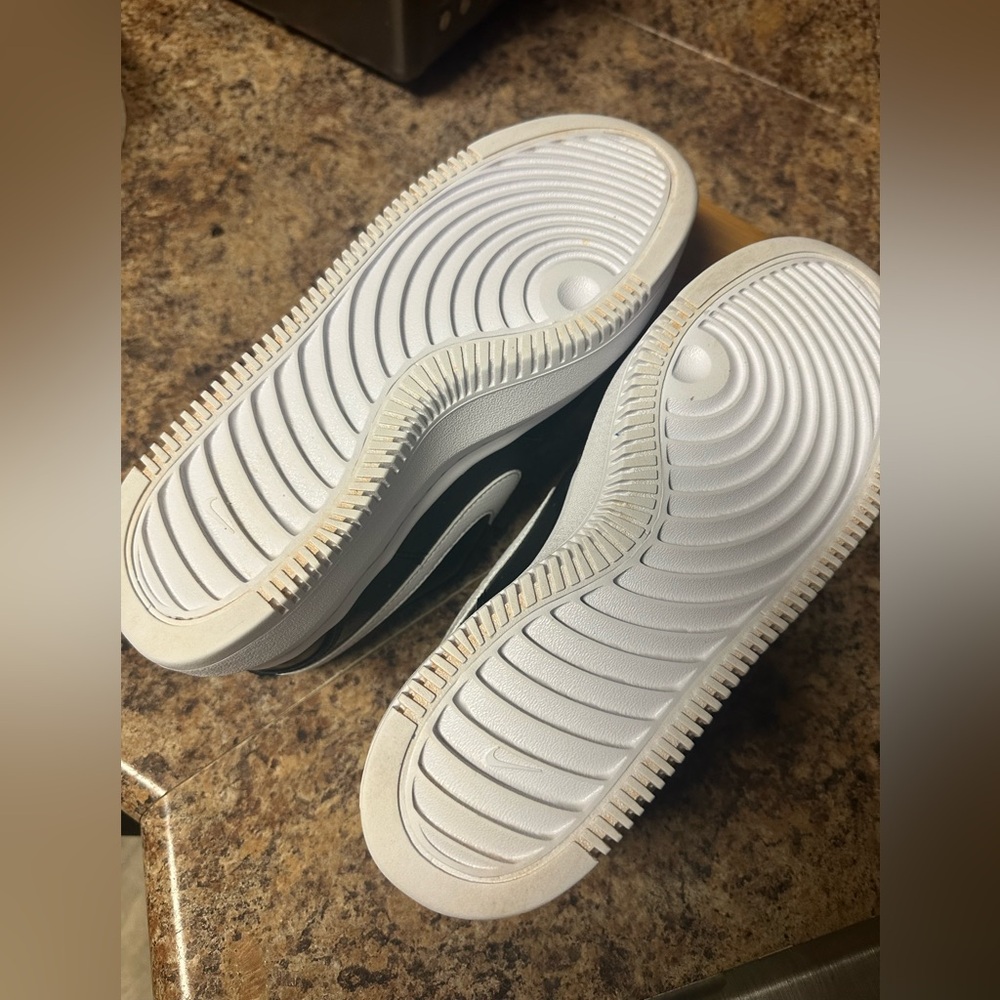 NIKE Court Vision Alta Womens Shoes - Picture 7 of 7